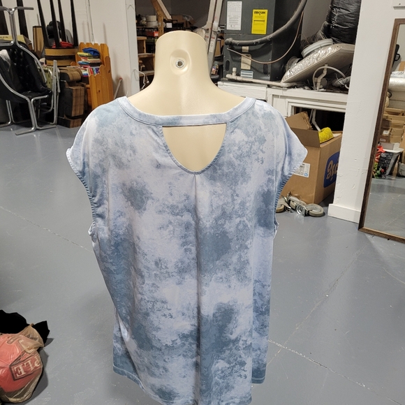 Emaline Woman Tye Dye Blouse Sz 1W - Picture 2 of 3